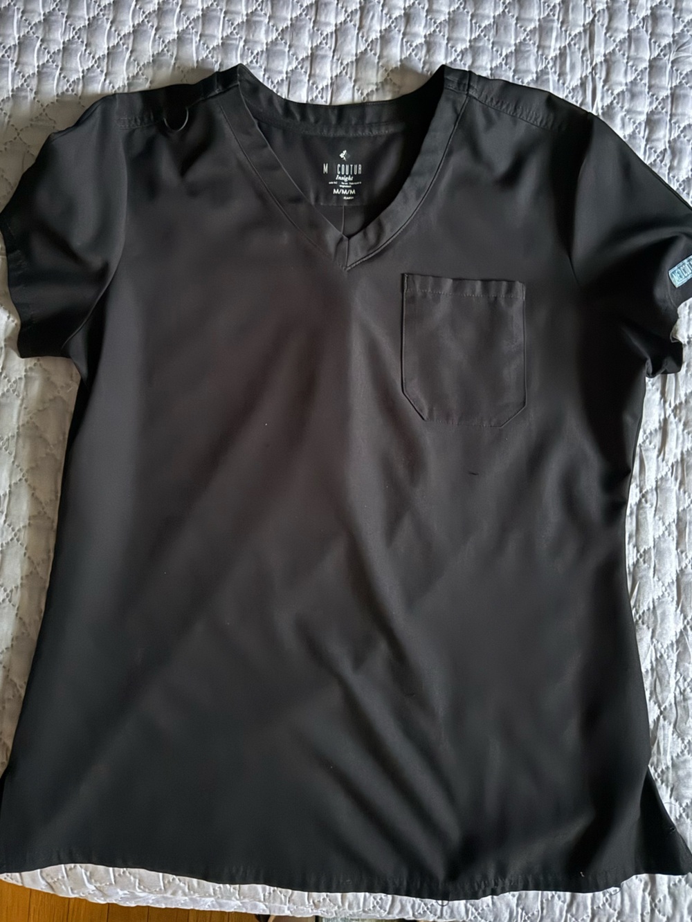 Med Couture Black V-Neck Short Sleeve Scrub Top